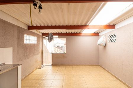 Casa à venda com 300m², 3 quartos e 2 vagas Casa à venda com 300m², 3 quartos e 2 vagasChurrasqueira e Quintal