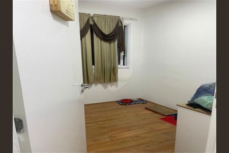 Apartamento à venda com 2 quartos, 32m² em Vila Carmosina, São Paulo