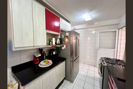 Apartamento à venda com 128m², 3 quartos e 3 vagas Apartamento à venda com 128m², 3 quartos e 3 vagasCozinha