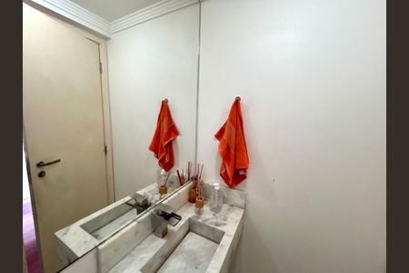 Apartamento à venda com 128m², 3 quartos e 3 vagas Apartamento à venda com 128m², 3 quartos e 3 vagasLavabo