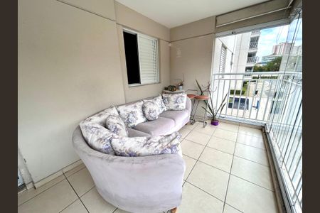 Apartamento à venda com 128m², 3 quartos e 3 vagas Apartamento à venda com 128m², 3 quartos e 3 vagasVaranda da Sala