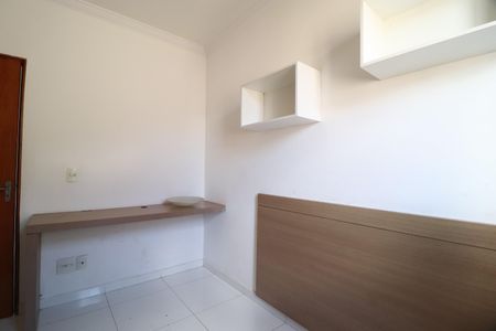 Quarto 1 de apartamento para alugar com 2 quartos, 57m² em Jaraguá, Uberlândia