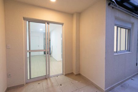 Apartamento para alugar com 89m², 2 quartos e 1 vagaQuintal