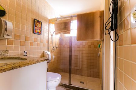 Casa à venda com 120m², 2 quartos e 1 vaga Casa à venda com 120m², 2 quartos e 1 vagaBanheiro da Suíte