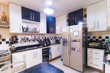 Casa à venda com 120m², 2 quartos e 1 vaga Casa à venda com 120m², 2 quartos e 1 vagaCozinha