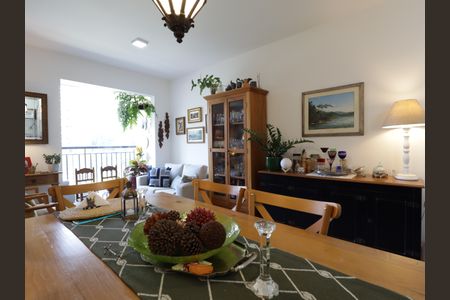 Apartamento à venda com 64m², 2 quartos e 1 vagaSala