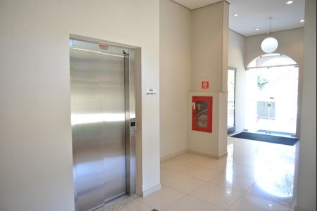 Apartamento à venda com 72m², 2 quartos e 2 vagasElevador