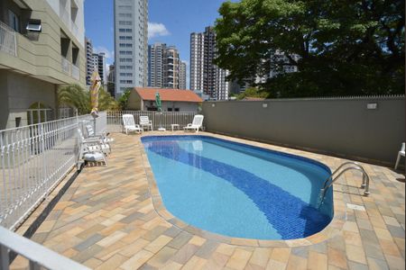 Apartamento à venda com 72m², 2 quartos e 2 vagasÁrea comum - Piscina