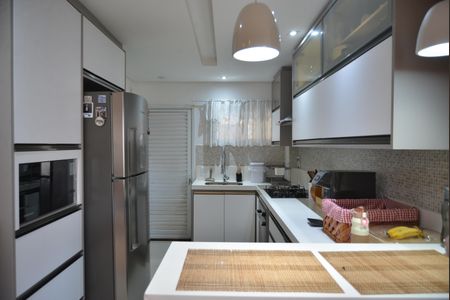 Apartamento à venda com 72m², 2 quartos e 2 vagasCozinha