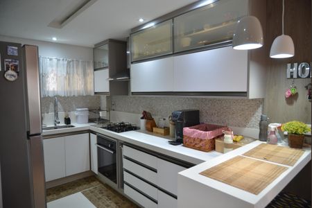 Apartamento à venda com 72m², 2 quartos e 2 vagasCozinha