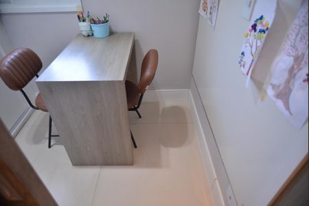 Apartamento à venda com 72m², 2 quartos e 2 vagasEscritório