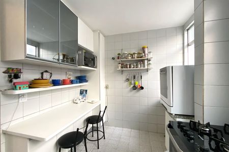 Apartamento à venda com 130m², 2 quartos e 1 vaga Apartamento à venda com 130m², 2 quartos e 1 vagaCozinha