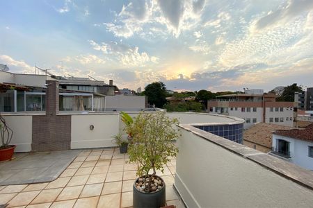 Apartamento à venda com 130m², 2 quartos e 1 vaga Apartamento à venda com 130m², 2 quartos e 1 vagaCobertura
