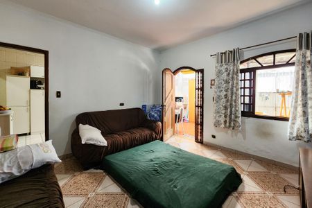 Casa à venda com 131m², 2 quartos e 2 vagasSala