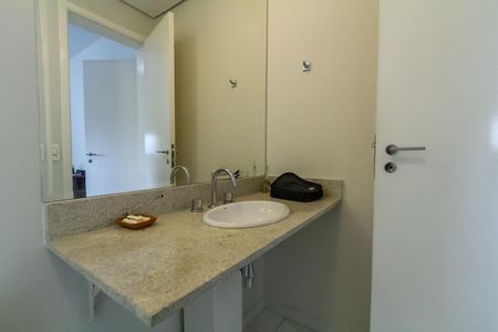 Apartamento à venda com 155m², 3 quartos e 3 vagas Apartamento à venda com 155m², 3 quartos e 3 vagasBanheiro da Suíte 2