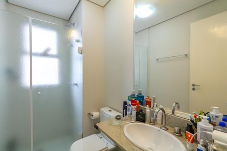 Apartamento à venda com 155m², 3 quartos e 3 vagas Apartamento à venda com 155m², 3 quartos e 3 vagasBanheiro da Suíte 1