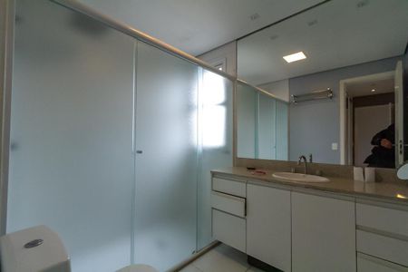 Apartamento à venda com 155m², 3 quartos e 3 vagas Apartamento à venda com 155m², 3 quartos e 3 vagasBanheiro da Suíte 3