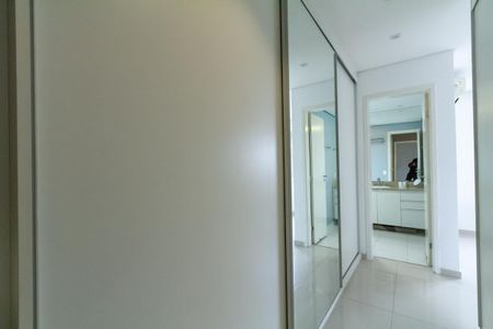 Apartamento à venda com 155m², 3 quartos e 3 vagas Apartamento à venda com 155m², 3 quartos e 3 vagasCloset da Suíte 3