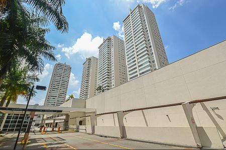 Apartamento à venda com 155m², 3 quartos e 3 vagas Apartamento à venda com 155m², 3 quartos e 3 vagasÁrea Comum