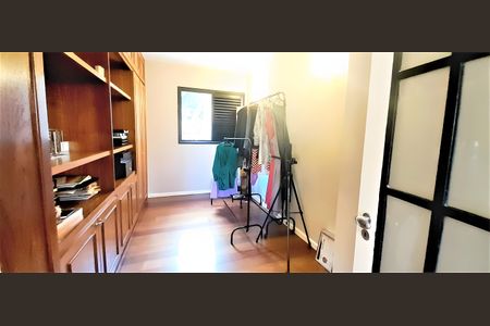 Apartamento à venda com 125m², 3 quartos e 2 vagas Apartamento à venda com 125m², 3 quartos e 2 vagasCorredor