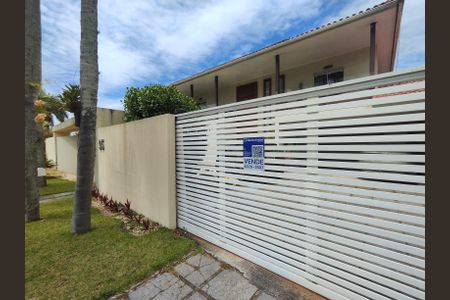 Casa de condomínio à venda com 645m², 4 quartos e 3 vagas Casa de condomínio à venda com 645m², 4 quartos e 3 vagasPlaquinha