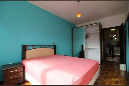 Quarto de apartamento para alugar com 2 quartos, 85m² em Petrópolis, Porto Alegre