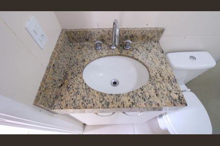 Apartamento à venda com 68m², 3 quartos e 1 vaga Apartamento à venda com 68m², 3 quartos e 1 vagaBanheiro Social