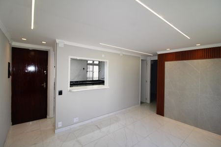 Sala de apartamento à venda com 2 quartos, 45m² em Vila Francos, São Paulo