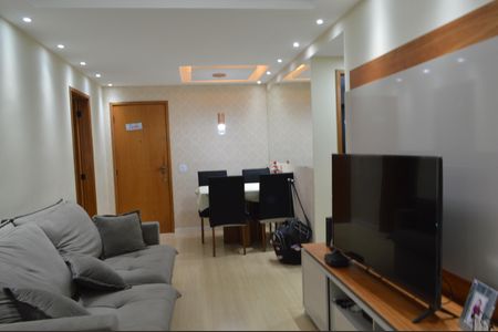 Apartamento à venda com 64m², 2 quartos e 1 vaga Apartamento à venda com 64m², 2 quartos e 1 vagaSala