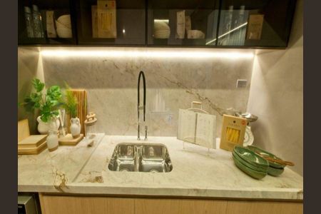 Apartamento à venda com 4 quartos, 205m² em Vila Cordeiro, São Paulo