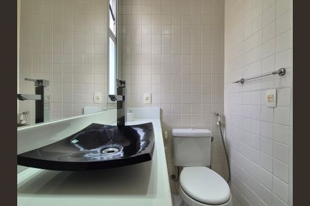 Apartamento à venda com 68m², 2 quartos e 1 vaga Apartamento à venda com 68m², 2 quartos e 1 vagaBanheiro da Suíte