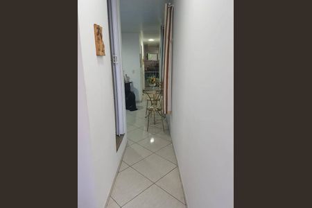 Casa de condomínio para alugar com 200m², 3 quartos e 3 vagasCorredor