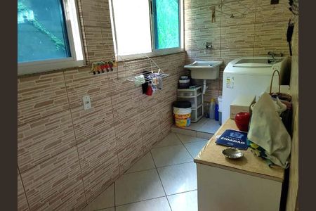 Casa de condomínio para alugar com 200m², 3 quartos e 3 vagasLavanderia