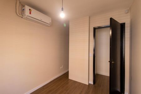 Quarto de apartamento para alugar com 1 quarto, 62m² em Bacacheri, Curitiba