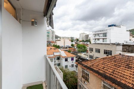 Apartamento à venda com 80m², 2 quartos e 1 vagaVaranda Suíte