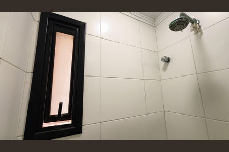 Apartamento à venda com 77m², 2 quartos e 1 vaga Apartamento à venda com 77m², 2 quartos e 1 vagaBanheiro da Suíte