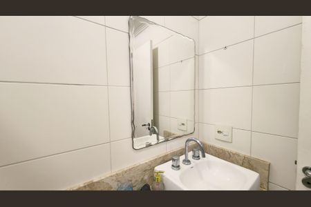 Apartamento à venda com 77m², 2 quartos e 1 vaga Apartamento à venda com 77m², 2 quartos e 1 vagaBanheiro da Suíte