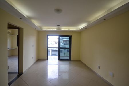 Sala de casa para alugar com 2 quartos, 225m² em Centro, Nilópolis