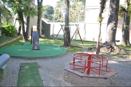 Apartamento à venda com 79m², 2 quartos e 1 vagaÁrea comum - Playground