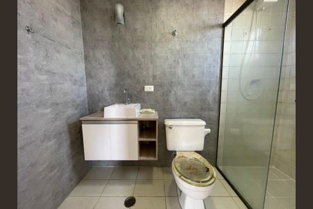 Apartamento à venda com 56m², 2 quartos e 1 vaga Apartamento à venda com 56m², 2 quartos e 1 vagaBanheiro Social