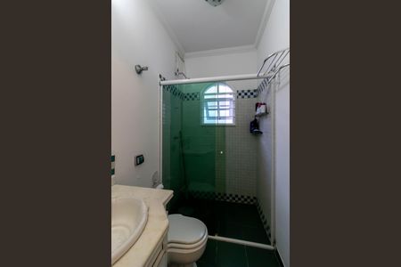 Casa à venda com 308m², 3 quartos e 2 vagas Casa à venda com 308m², 3 quartos e 2 vagasBanheiro
