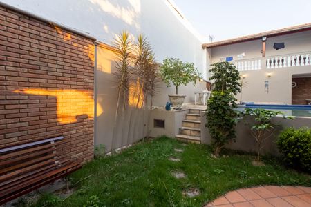 Casa à venda com 308m², 3 quartos e 2 vagas Casa à venda com 308m², 3 quartos e 2 vagasJardim