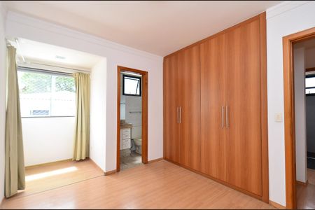 Apartamento à venda com 160m², 3 quartos e 2 vagasSuite