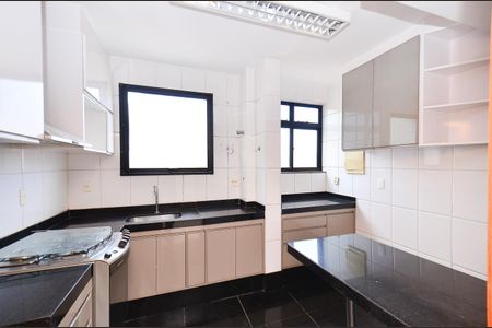 Apartamento à venda com 160m², 3 quartos e 2 vagasCozinha