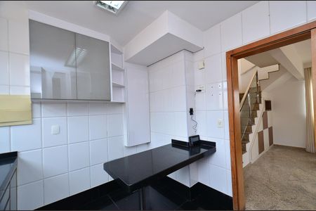 Apartamento à venda com 160m², 3 quartos e 2 vagasCozinha