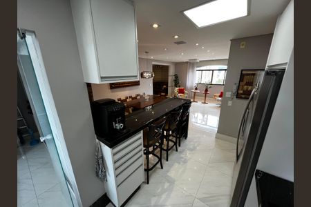 Apartamento à venda com 114m², 2 quartos e 2 vagas Apartamento à venda com 114m², 2 quartos e 2 vagasCozinha