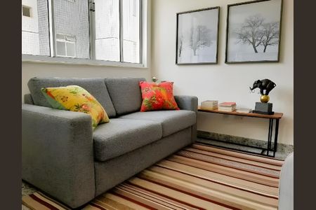 Sala de apartamento para alugar com 1 quarto, 45m² em Savassi, Belo Horizonte