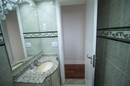 Apartamento para alugar com 107m², 3 quartos e 2 vagas Apartamento para alugar com 107m², 3 quartos e 2 vagasBanheiro