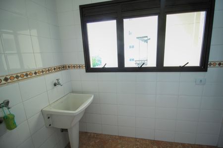 Apartamento para alugar com 107m², 3 quartos e 2 vagas Apartamento para alugar com 107m², 3 quartos e 2 vagasÁrea de Serviço