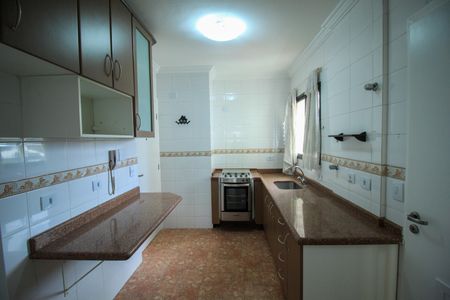 Apartamento para alugar com 107m², 3 quartos e 2 vagas Apartamento para alugar com 107m², 3 quartos e 2 vagasCozinha